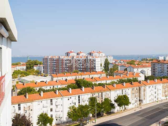 Condominium in Lissabon, Lissabon 11798450