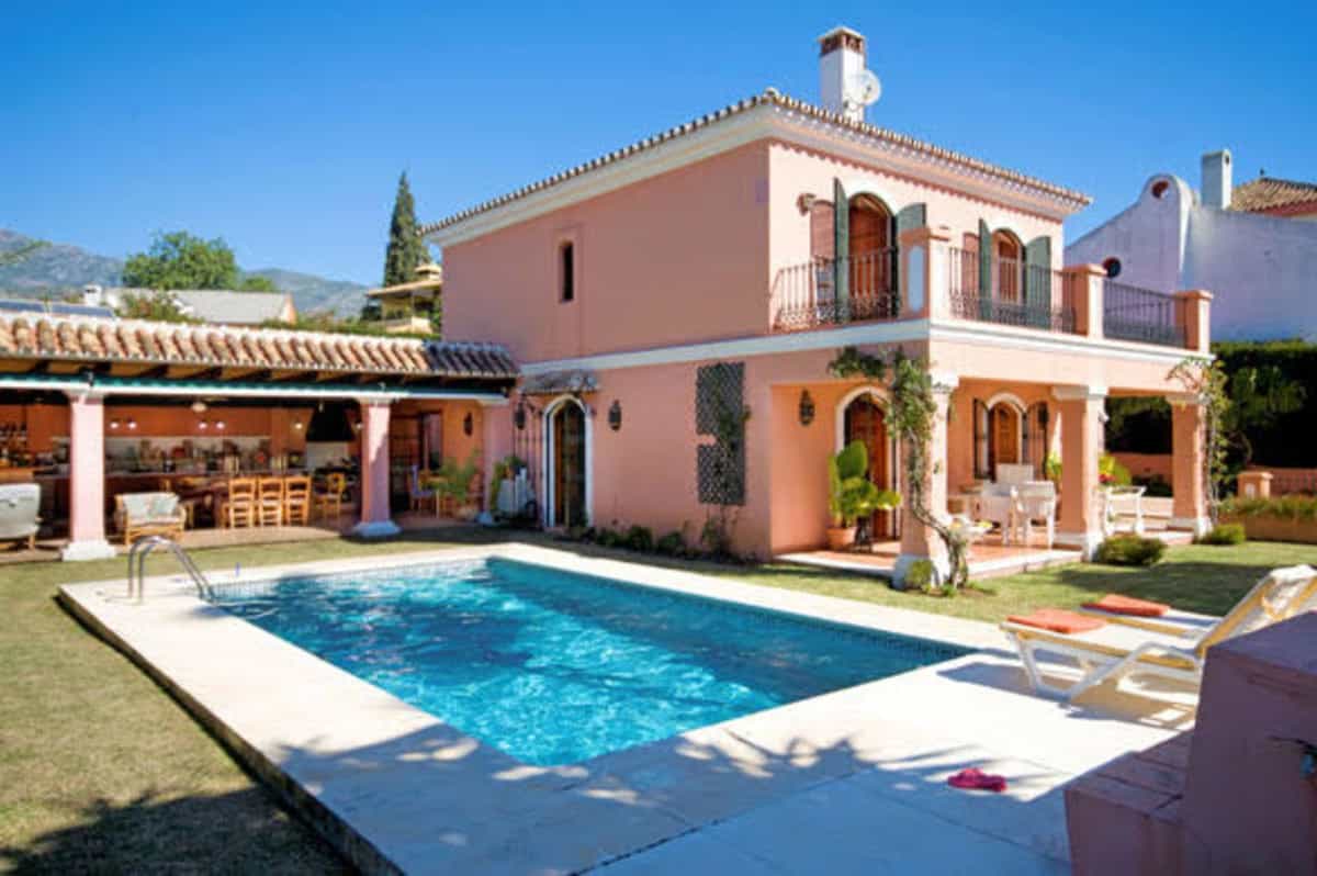 rumah dalam Marbella, Andalusia 11798571