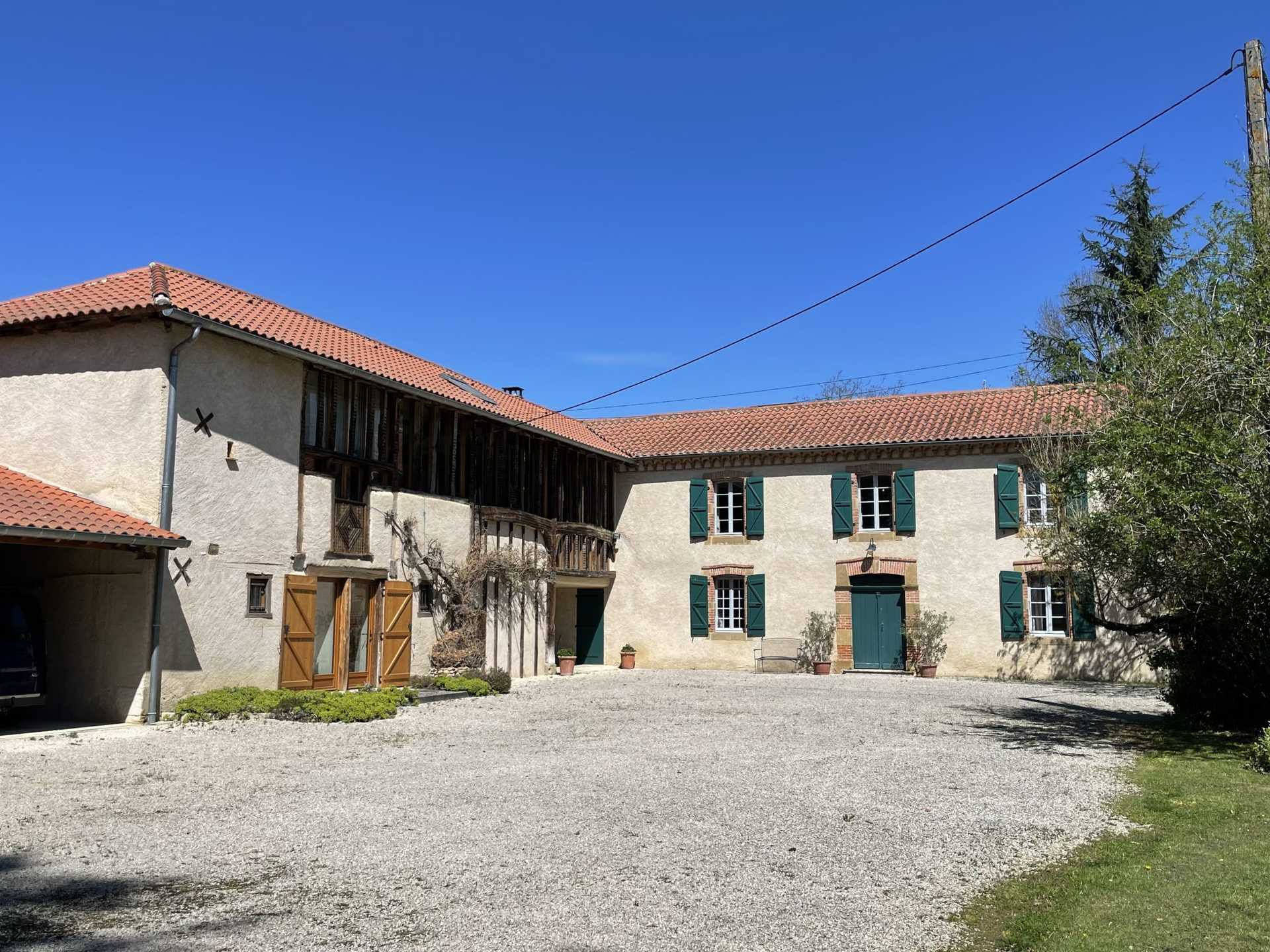 मकान में Castelnau-Magnoac, Occitanie 11798648