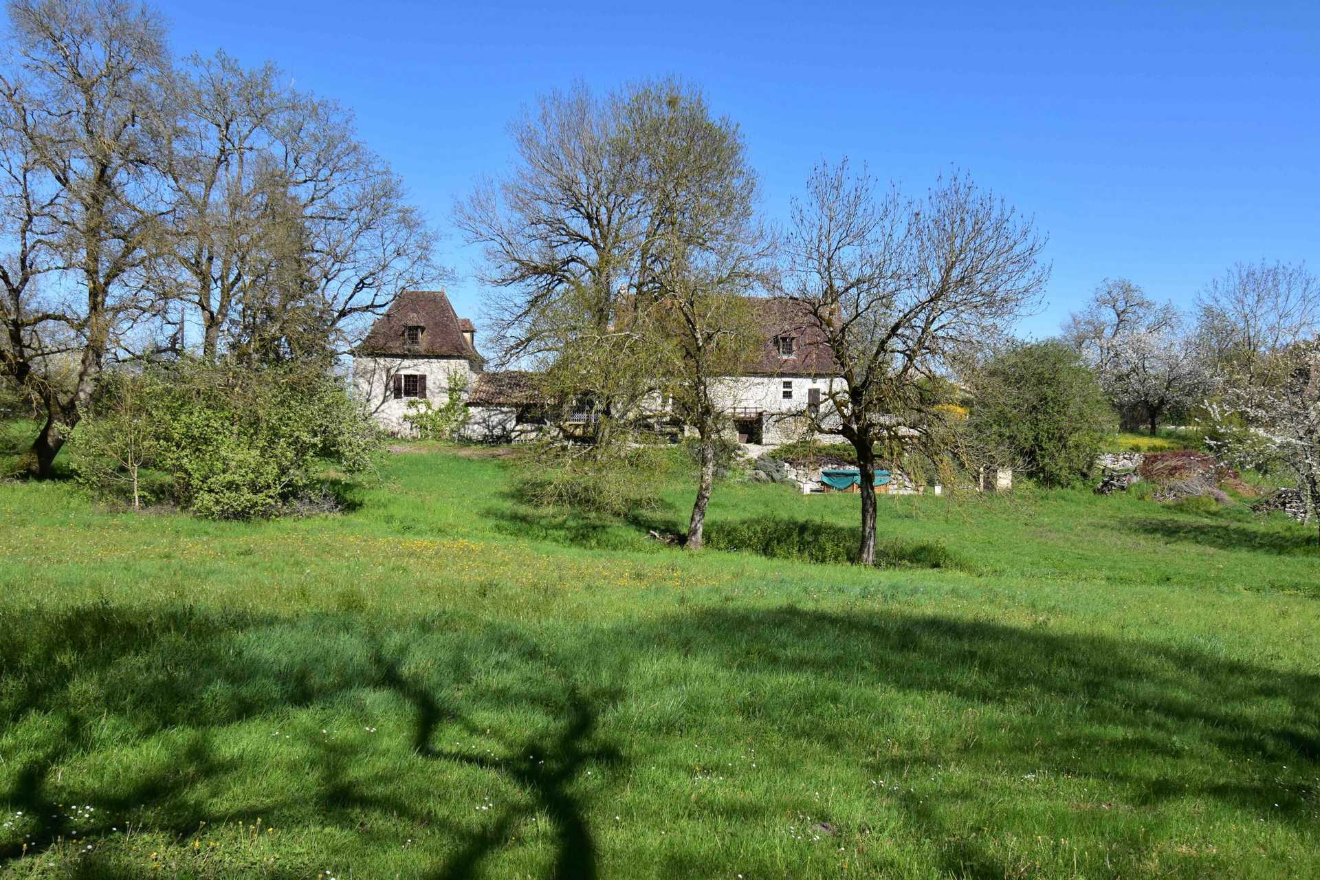 House in Monsaguel, Nouvelle-Aquitaine 11798726