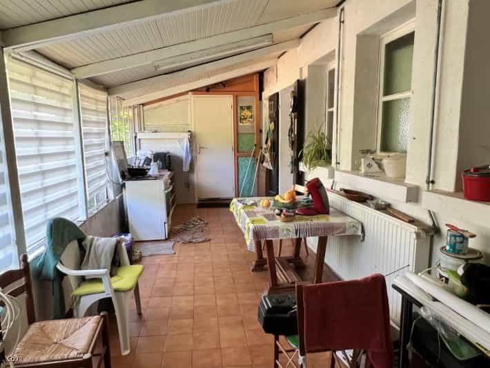 House in Ruffec, Nouvelle-Aquitaine 11798792