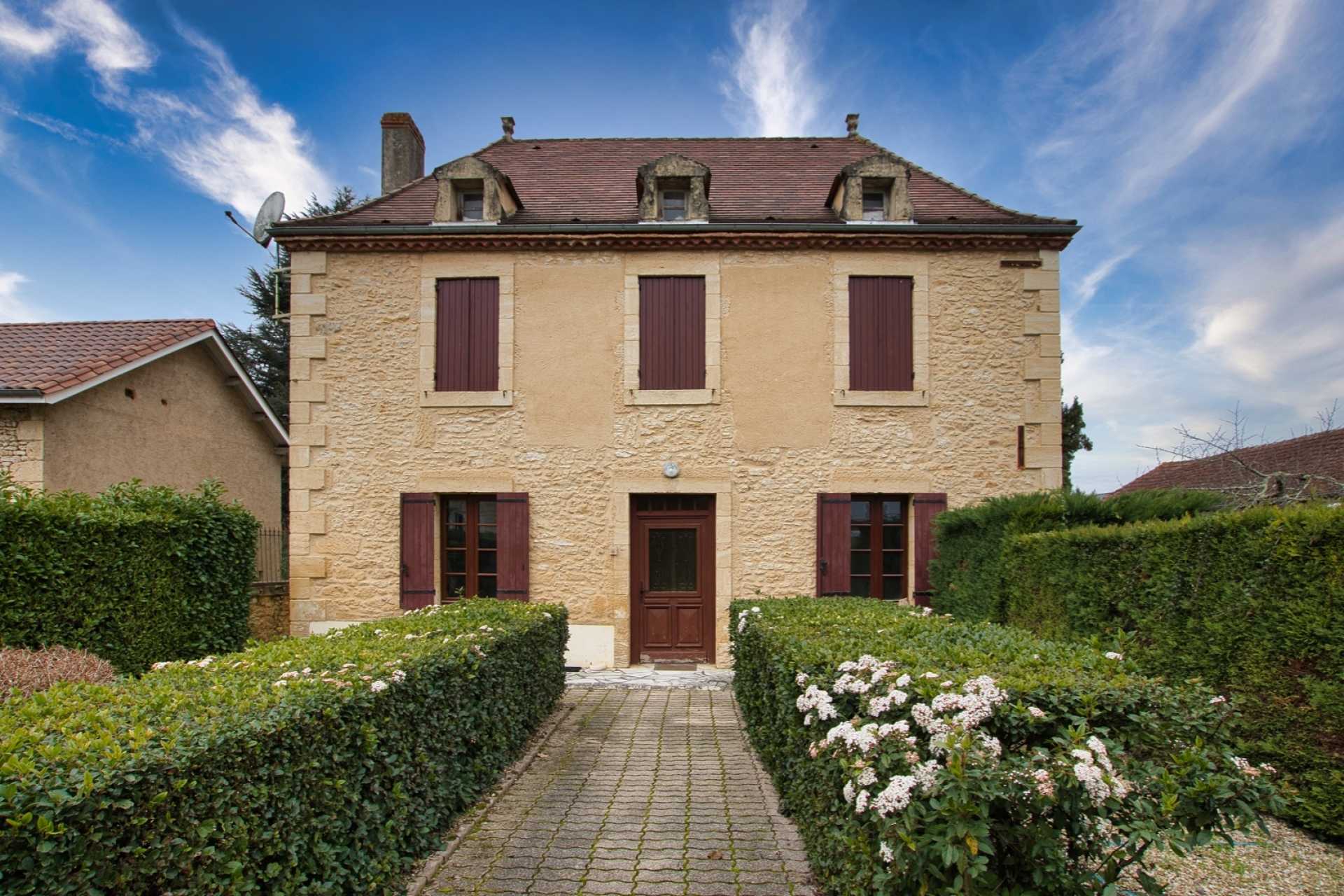 Talo sisään Le Buisson-de-Cadouin, Nouvelle-Aquitaine 11798799