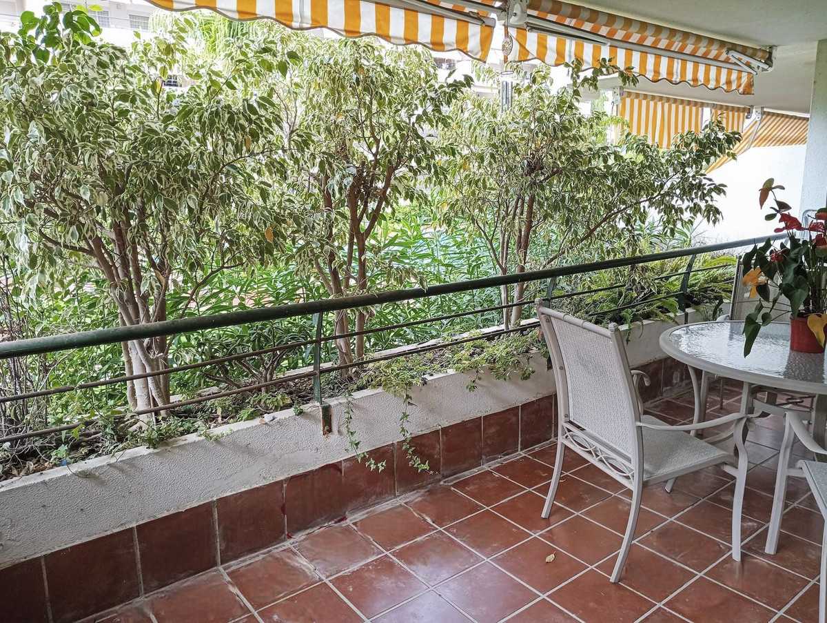Condominium in Marbella, Andalusia 11799856