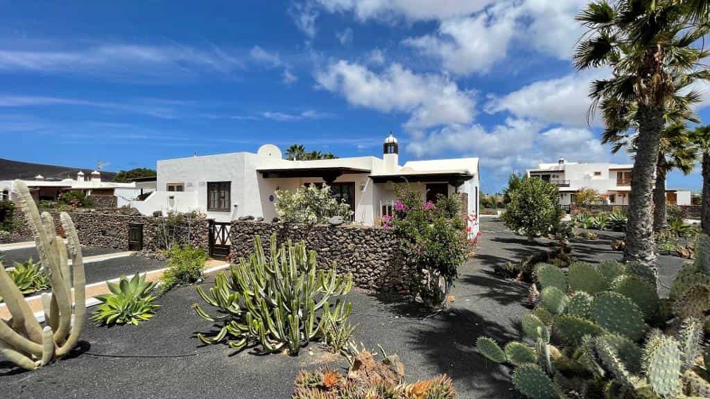 rumah dalam Playa Blanca, Canarias 11800521