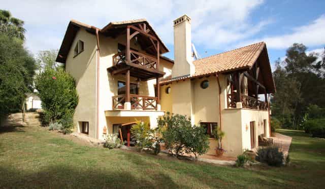 rumah dalam Guadiaro, Andalusia 11800623