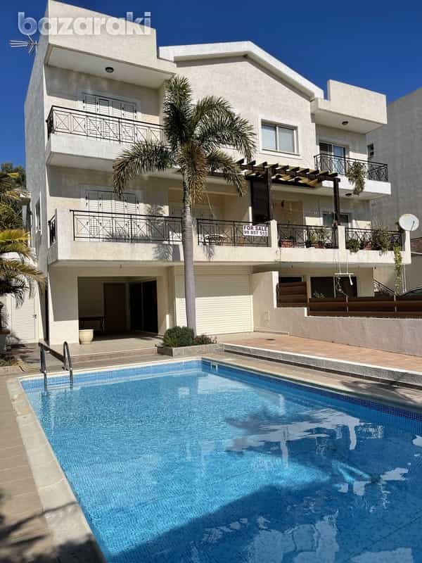 Condominium in Pyrgos, Limassol 11801147