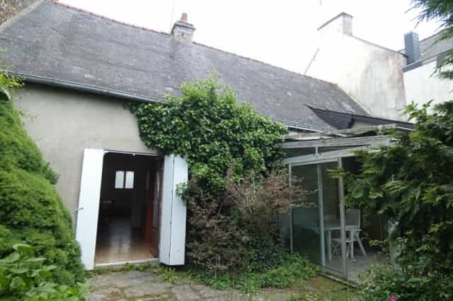 Rumah di Carentoir, Brittany 11801258