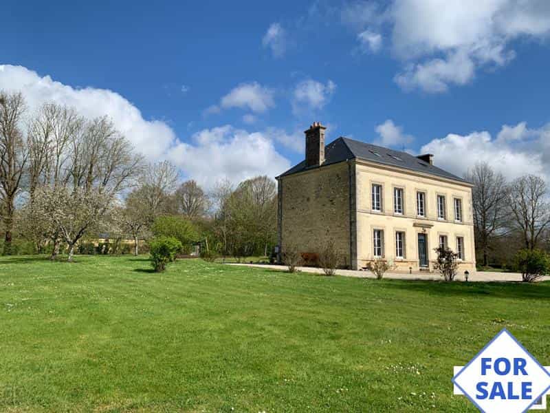 Haus im Saint-Julien-sur-Sarthe, Normandie 11801446
