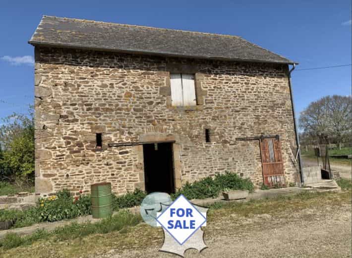 House in Saint-Loup-du-Gast, Pays de la Loire 11801481