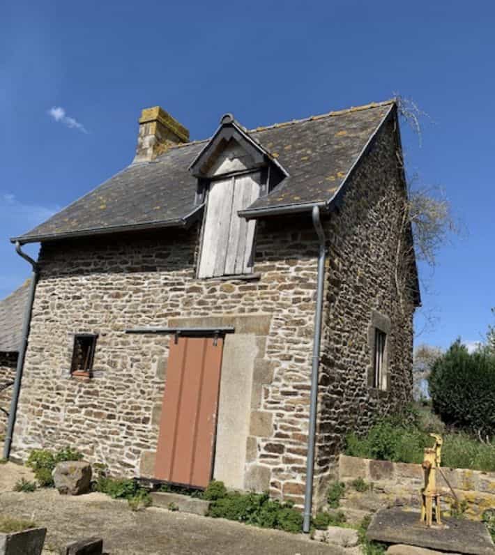 House in Saint-Loup-du-Gast, Pays de la Loire 11801481