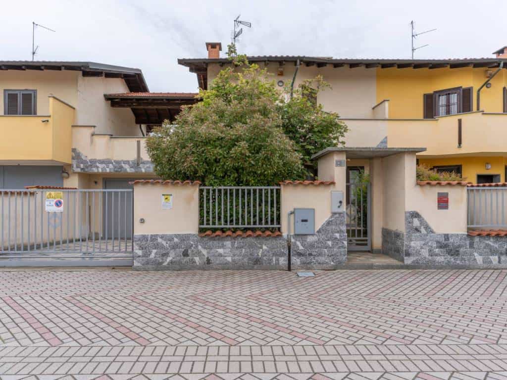 House in Gambolo, Lombardy 11803564