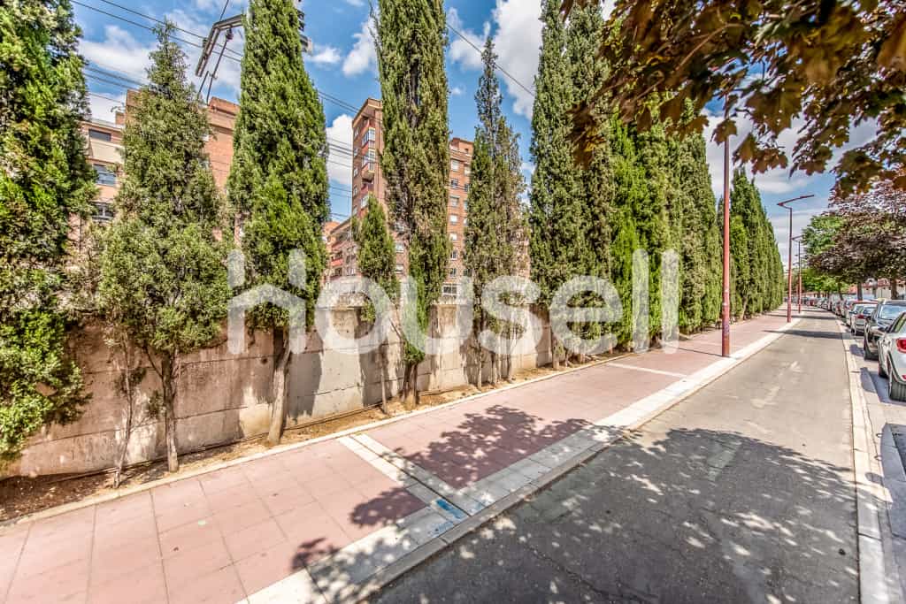 Condominium in Valladolid, Castilla y León 11803639