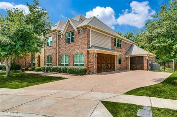 House in North Richland Hills, Texas 11803770