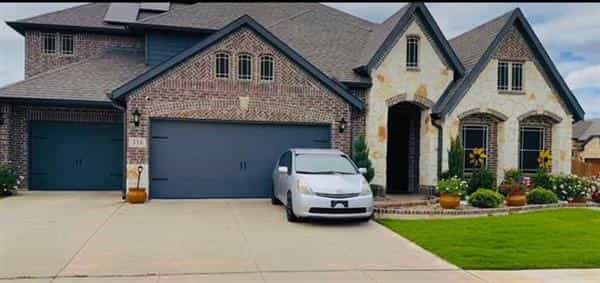 House in Glenn Heights, Texas 11803773