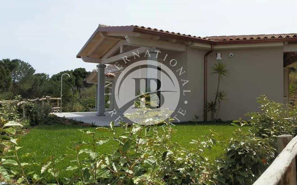 House in Badesi, Sardegna 11803798