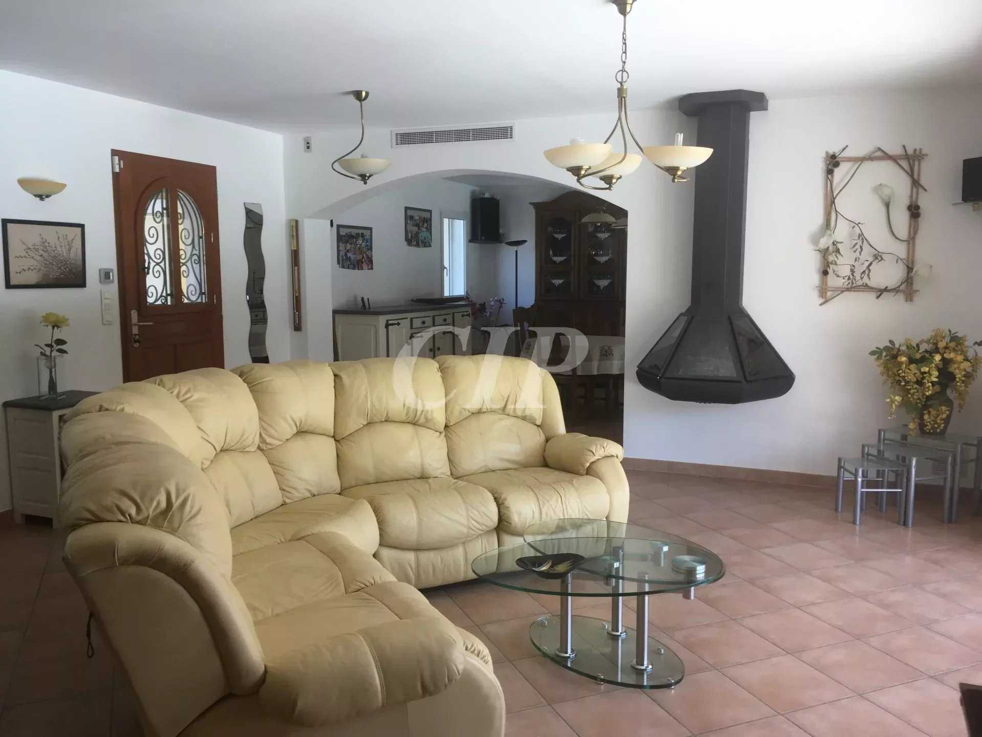 Huis in Flayosc, Provence-Alpes-Côte d'Azur 11804304