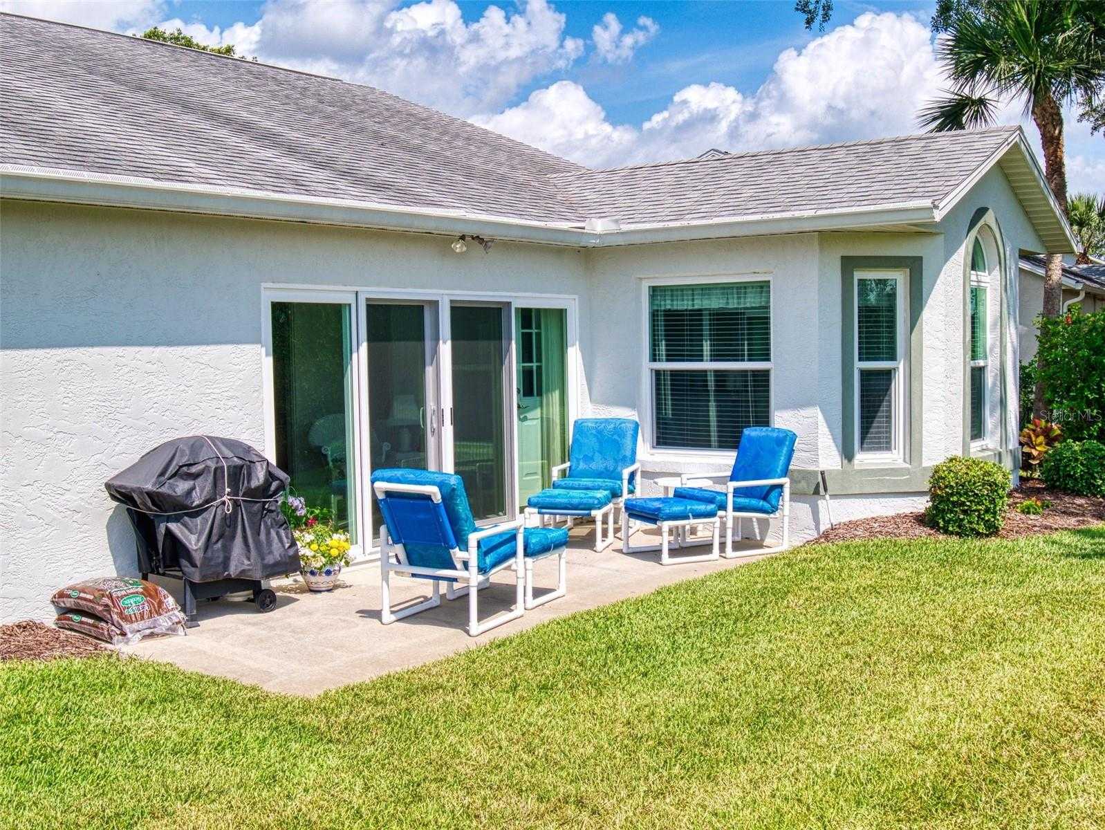 Будинок в New Smyrna Beach, Florida 11804317