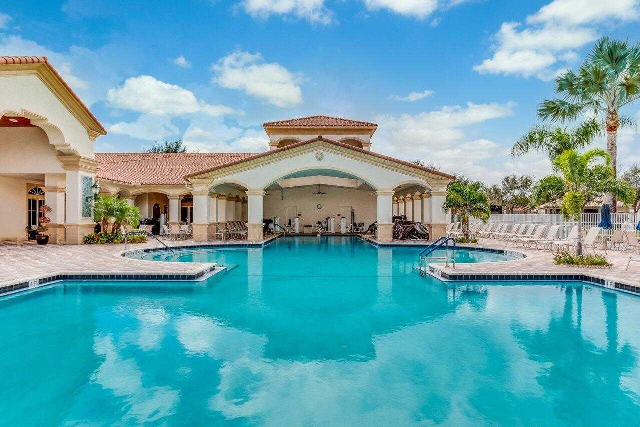 House in Boynton Beach, Florida 11804339