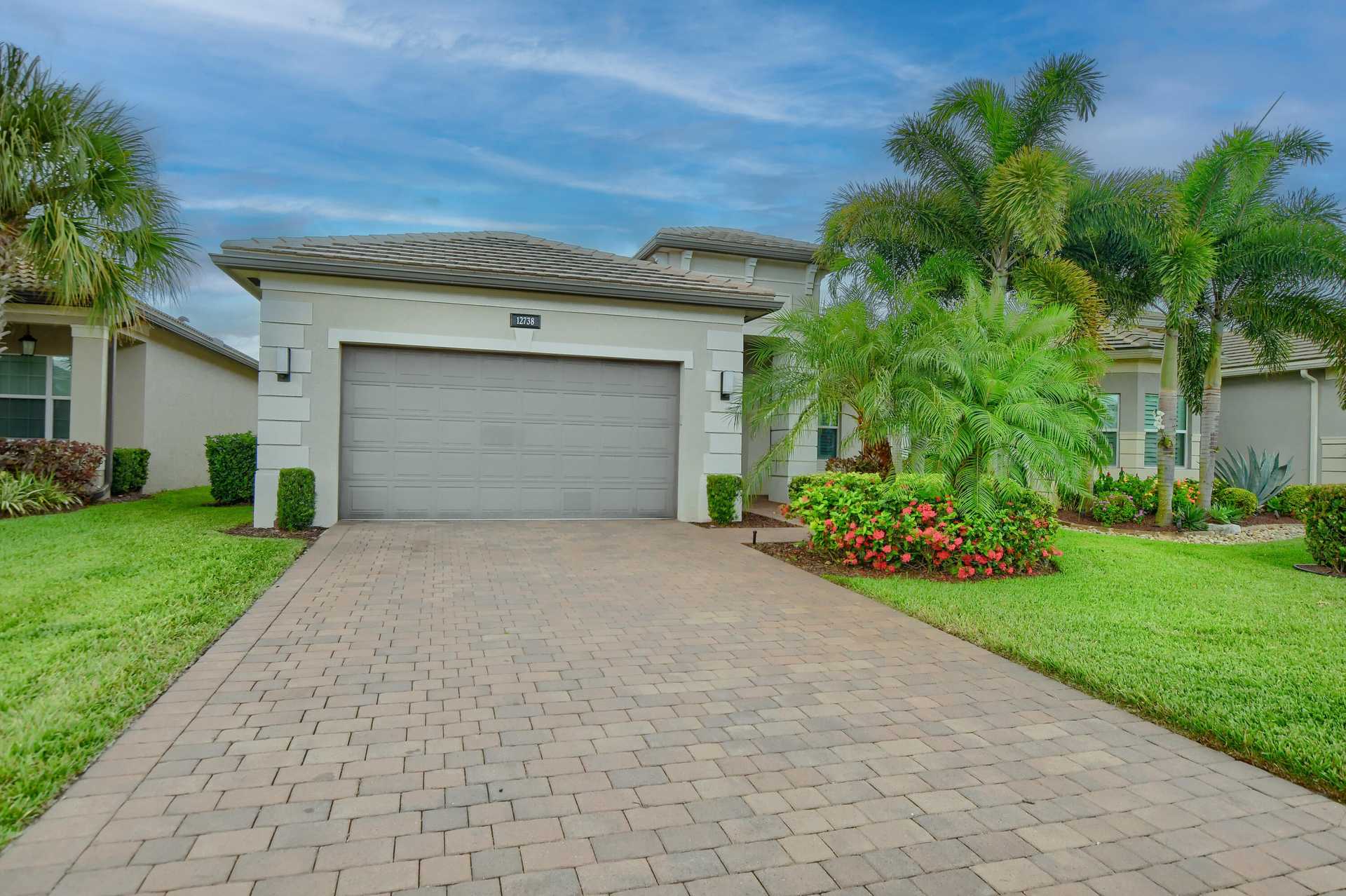 Casa nel Villaggi di Oriole, Florida 11804352