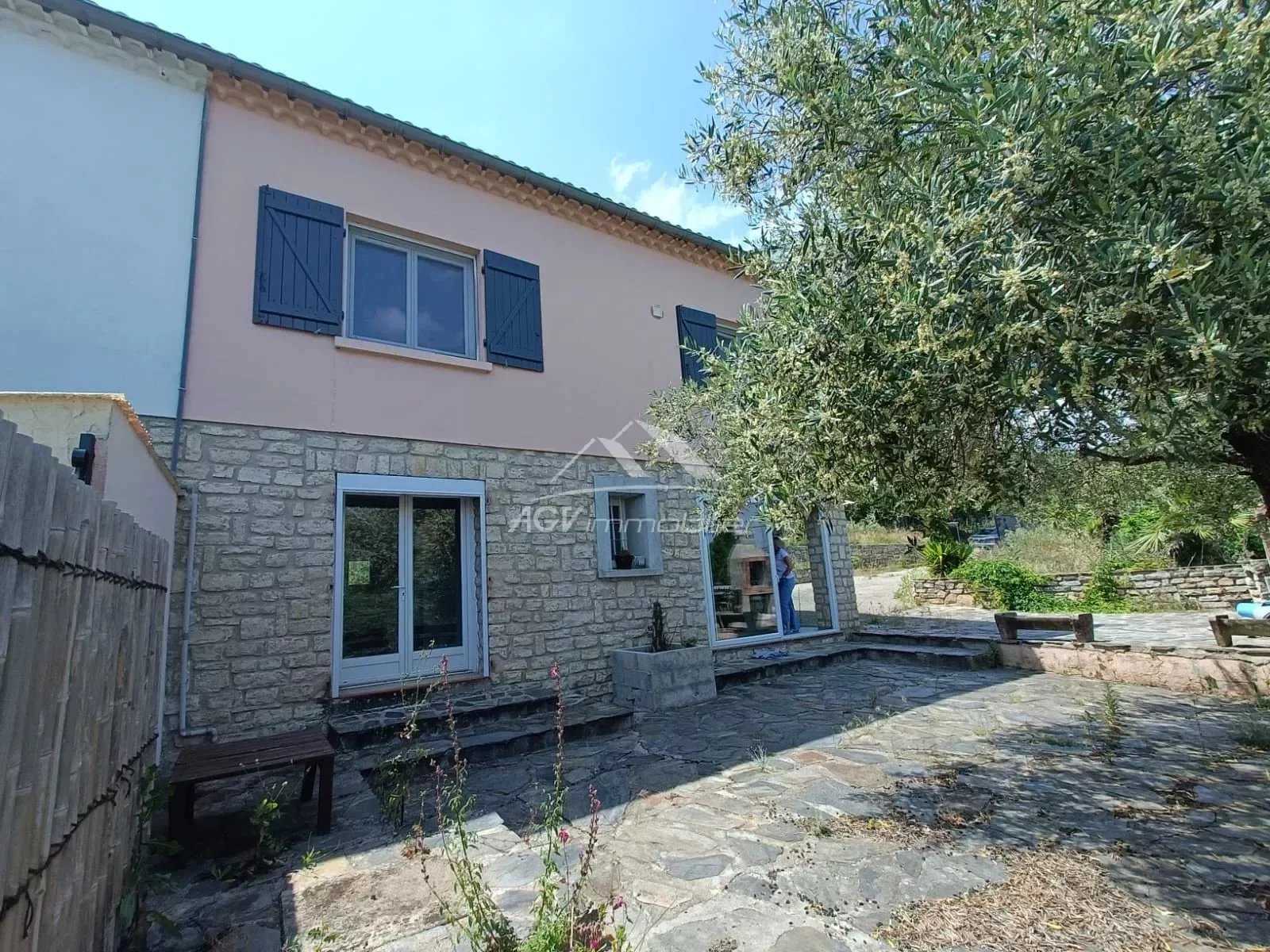 Multiple Houses in Alès, Gard 11804354