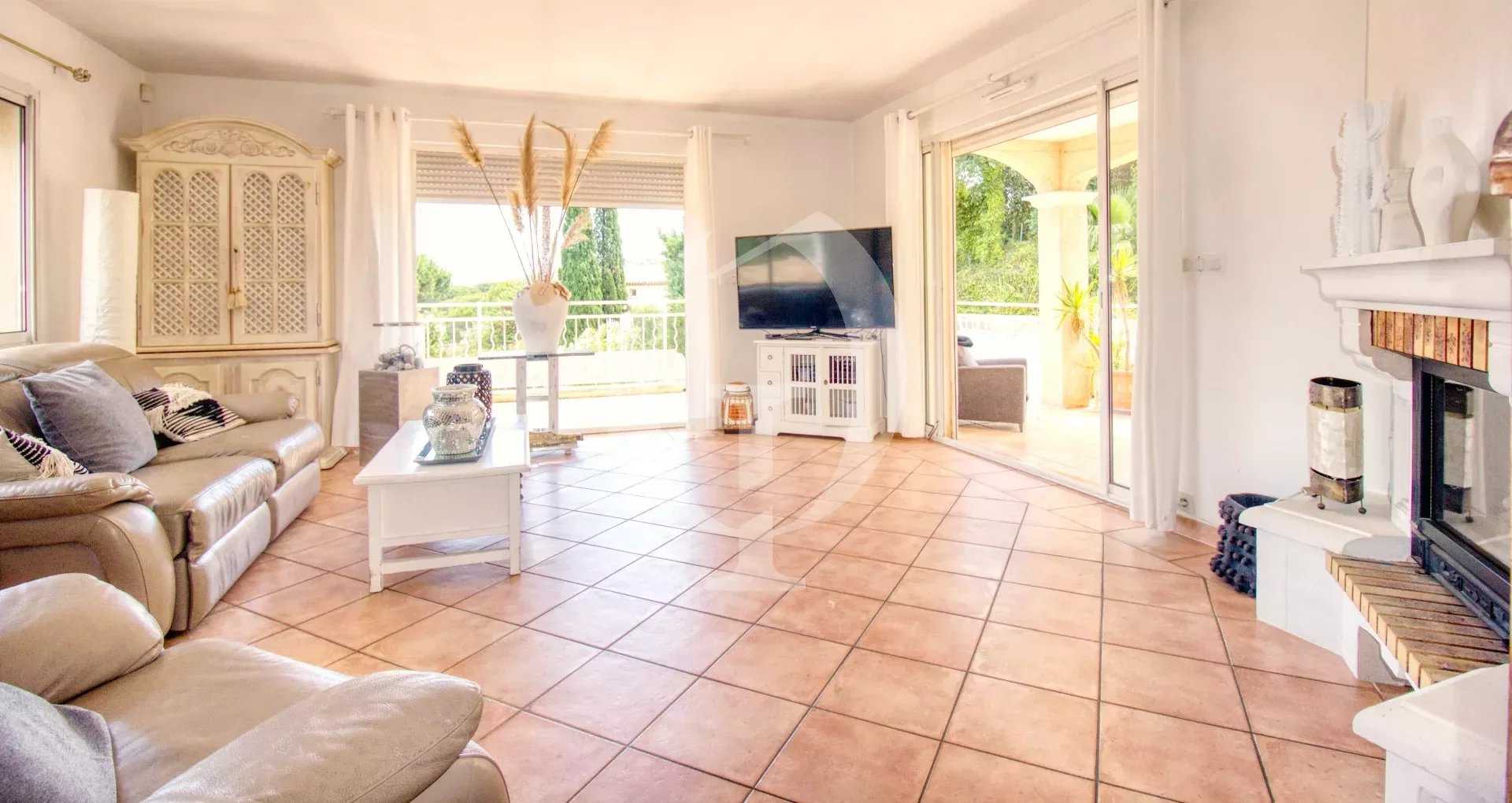 casa no Sainte Maxime, Provença-Alpes-Costa Azul 11804381