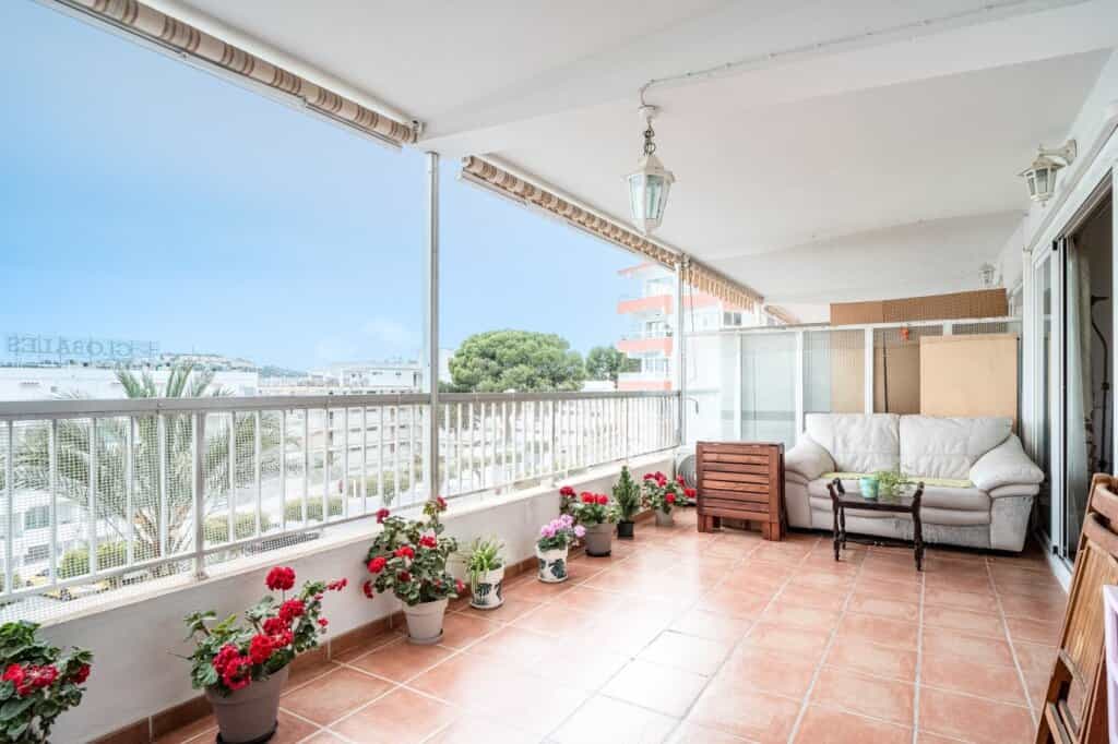 Condominium in Calvià, Illes Balears 11804969
