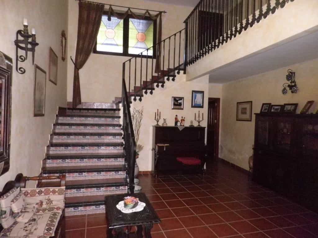 Residential in Arenas de San Juan, Castilla-La Mancha 11805000