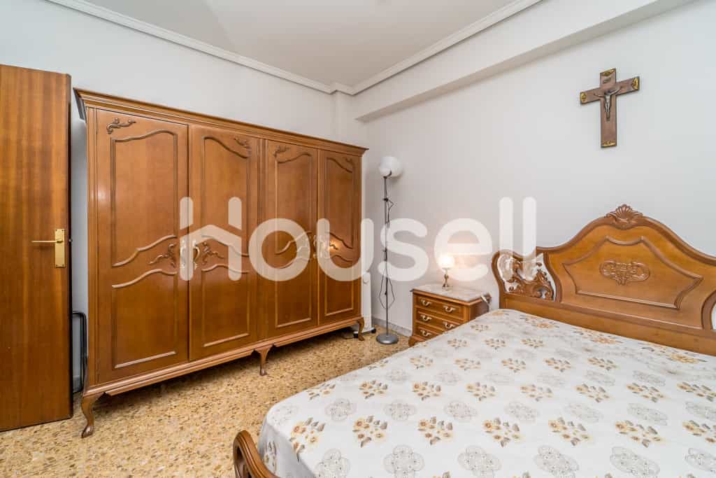 Condominium in Valladolid, Castille-Leon 11805061