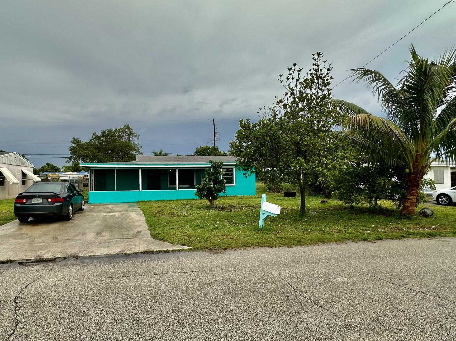 House in Lake Worth, Florida 11805071