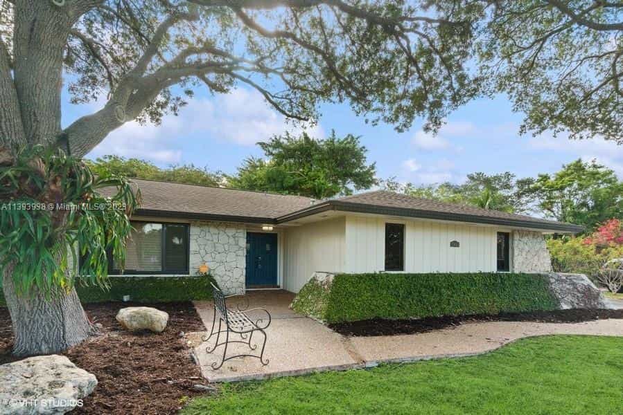 House in Palmetto Bay, Florida 11805084