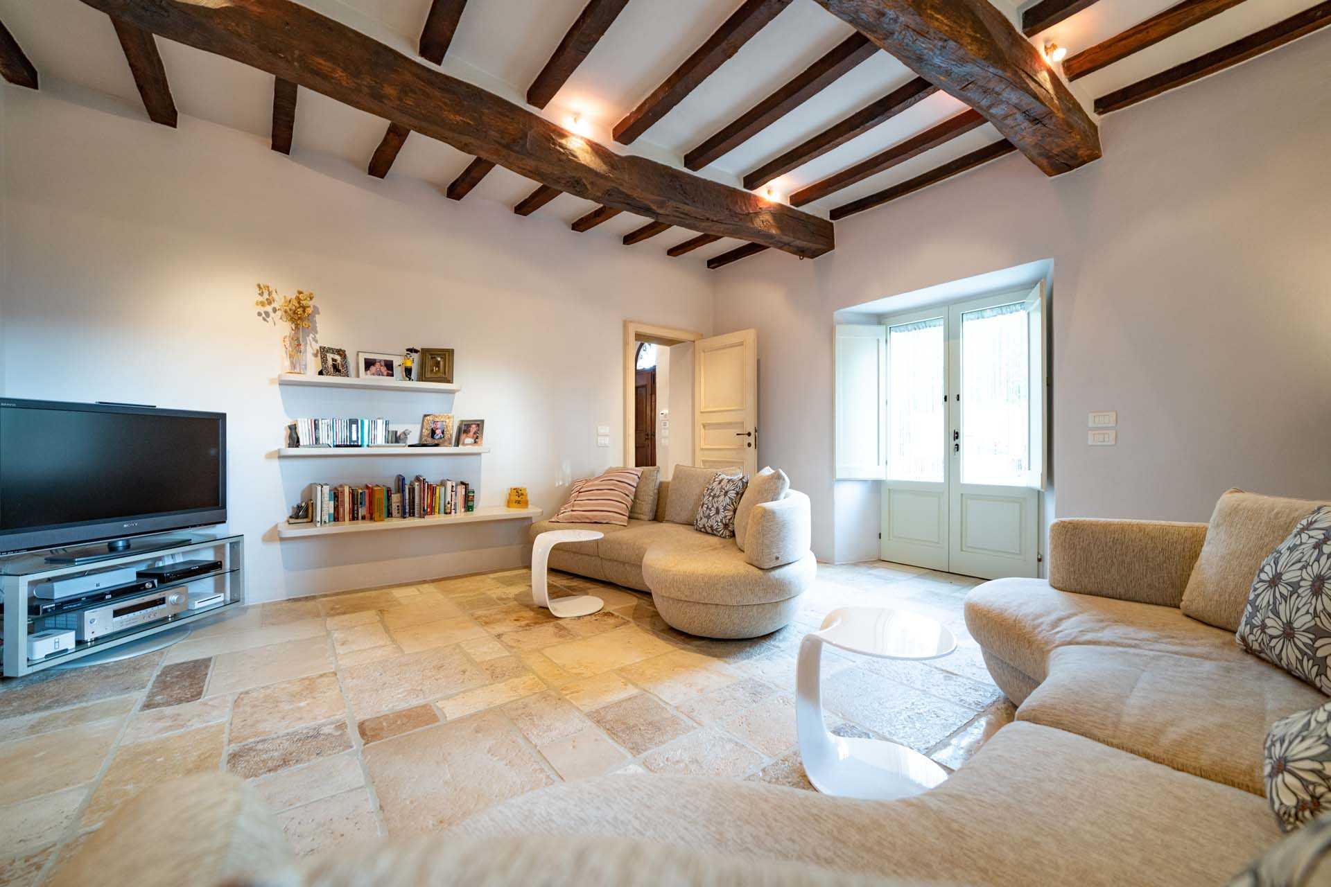 Talo sisään , Tuscany 11806871