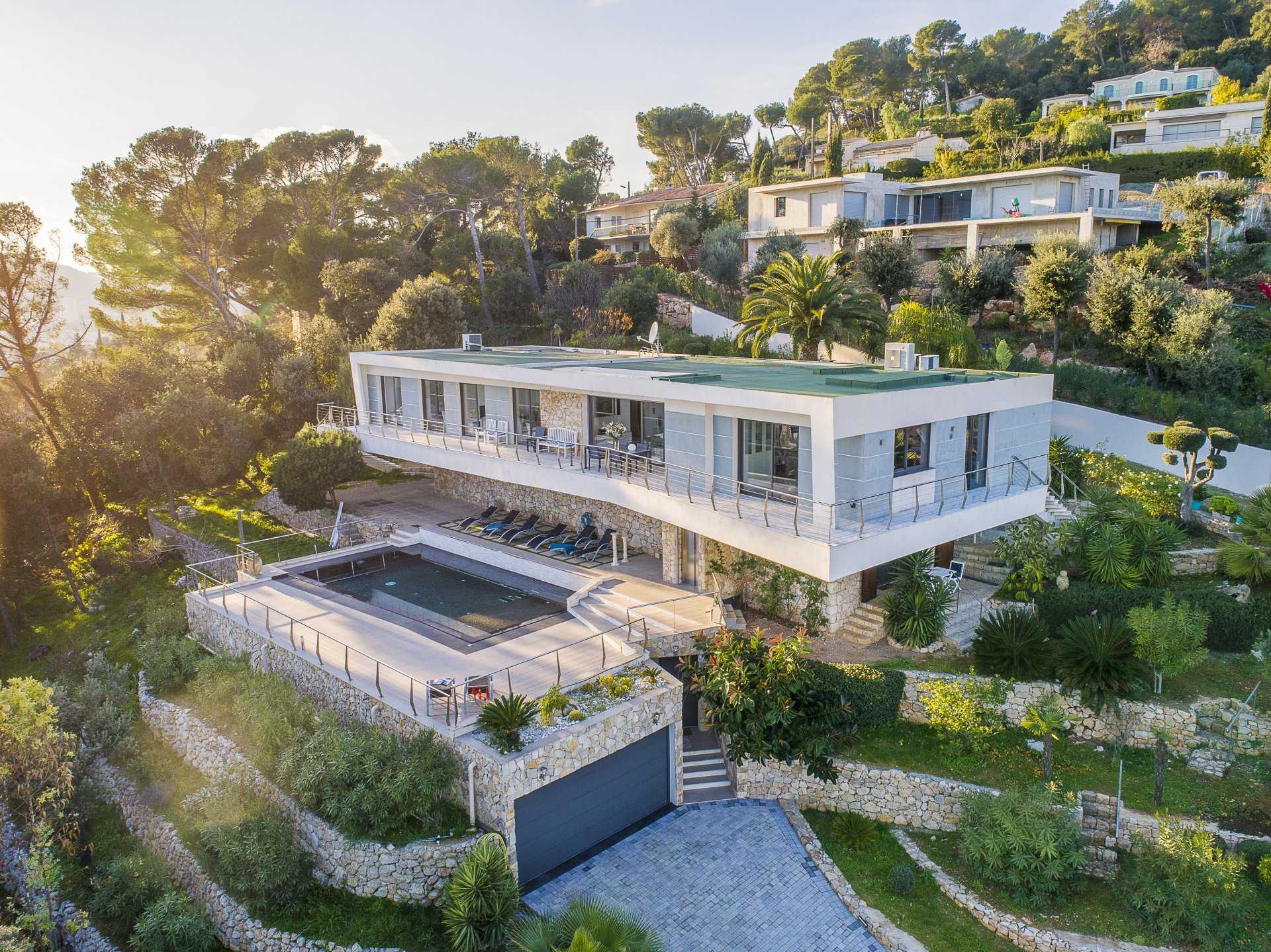 بيت في Cannes, Provence-Alpes-Côte d'Azur 11806872