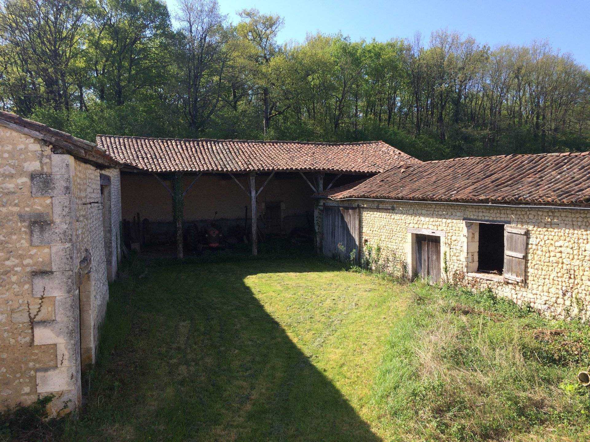 House in Champagne-Vigny, Nouvelle-Aquitaine 11806894