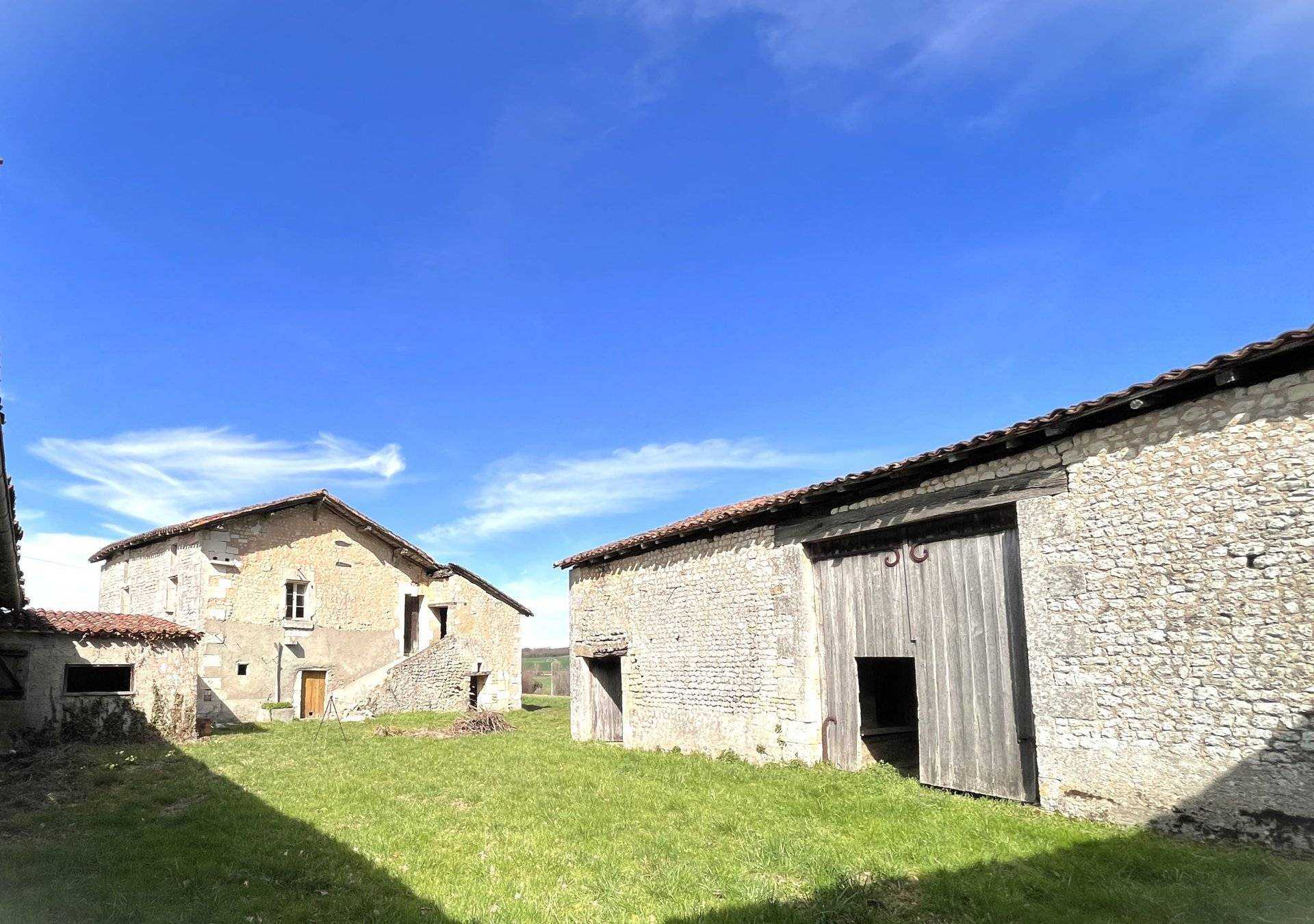 房子 在 Coteaux-du-Blanzacais, Nouvelle-Aquitaine 11806894