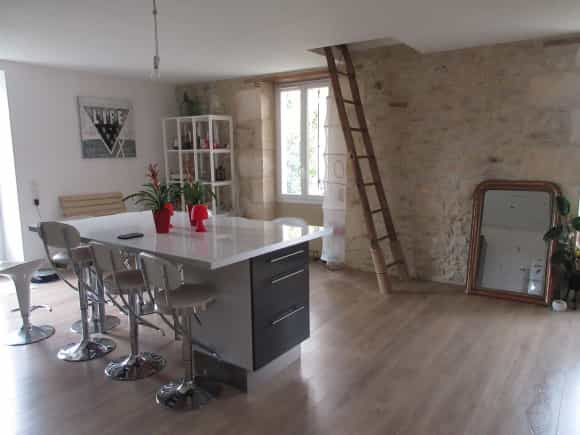Rumah di Fumel, Nouvelle-Aquitaine 11806970