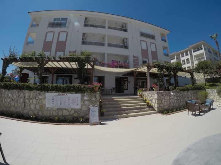 Condominium in Side, Antalya 11807187