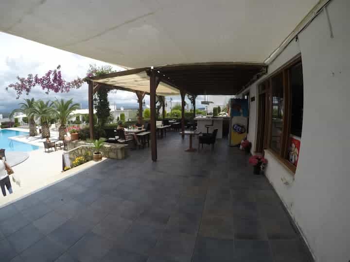 Condominio en Lado, Antalya 11807187