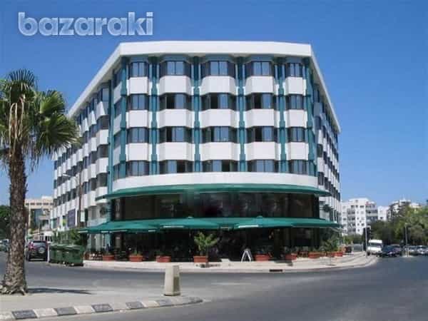 Pejabat dalam Limassol, Lemesos 11807335