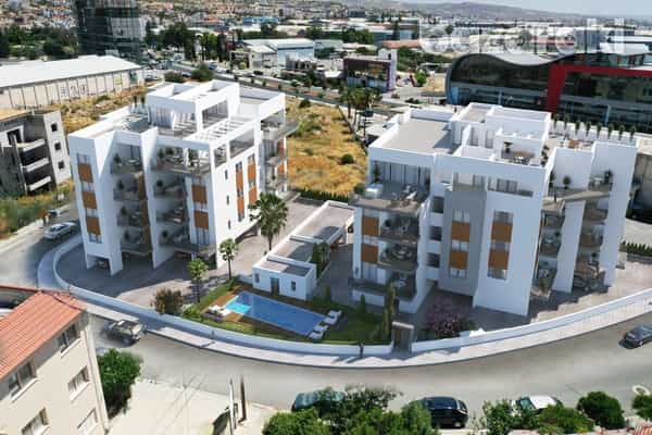 Condominium dans Agios Athanasios, Limassol 11807395