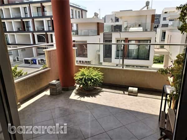 Condominium in Agios Athanasios, Limassol 11808949