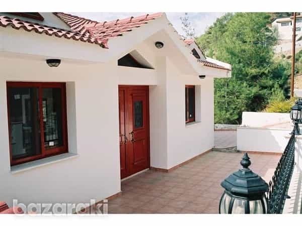 بيت في Moniatis, Limassol 11809019