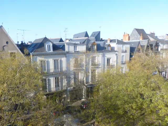 Condominium dans Tours, Indre-et-Loire 11809094