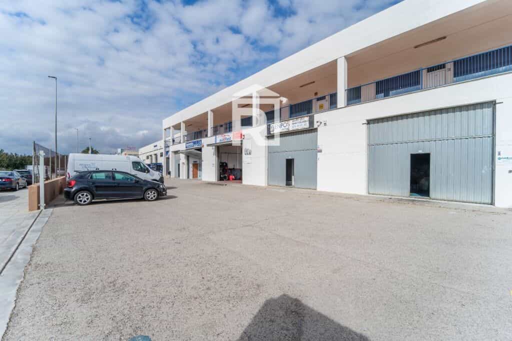 Industrial in Almussafes, Comunidad Valenciana 11809513