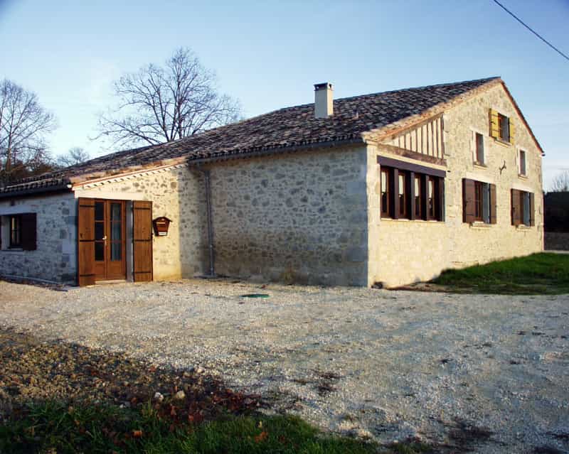 House in Castillonnes, Nouvelle-Aquitaine 11810806