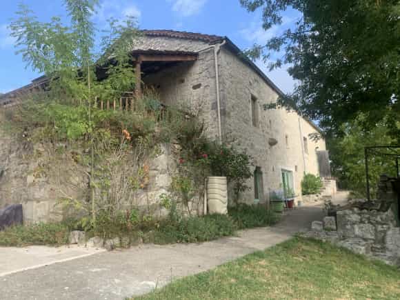 房子 在 Montcuq-en-Quercy-Blanc, Occitanie 11810812
