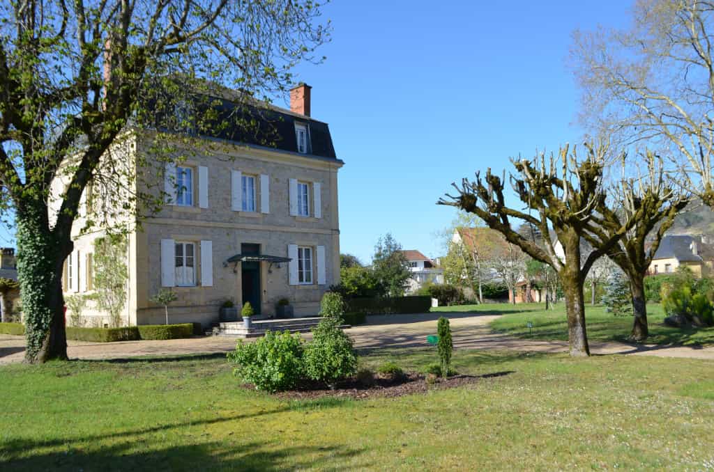 Rumah di Auba, Nouvelle-Aquitaine 11810938