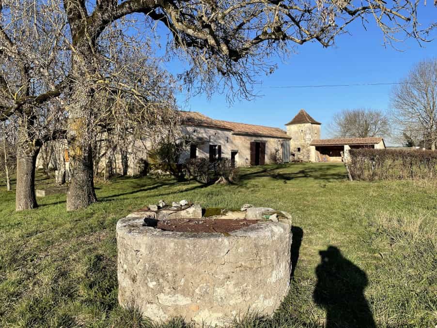 House in Monpazier, Nouvelle-Aquitaine 11810950