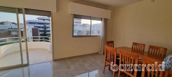 Condominium in Limasol, Lemesos 11812255