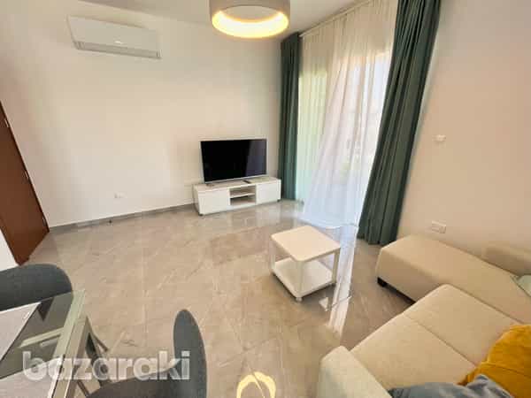 Condominium in Limassol, Lemesos 11812775