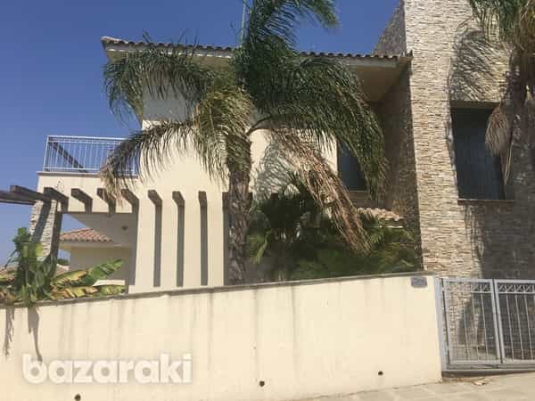 House in Pampoula, Lemesos 11813339